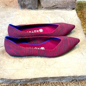 🤩Rothy’s The Point🤩